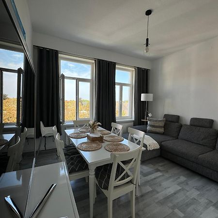 Moderne 4 Zimmer Apartment Mit Bergblick Stadtzentrum Contactless Check-In Gehrden  エクステリア 写真