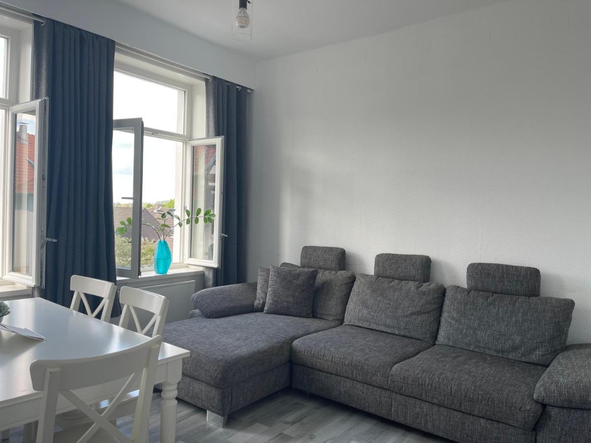 Moderne 4 Zimmer Apartment Mit Bergblick Stadtzentrum Contactless Check-In Gehrden  エクステリア 写真