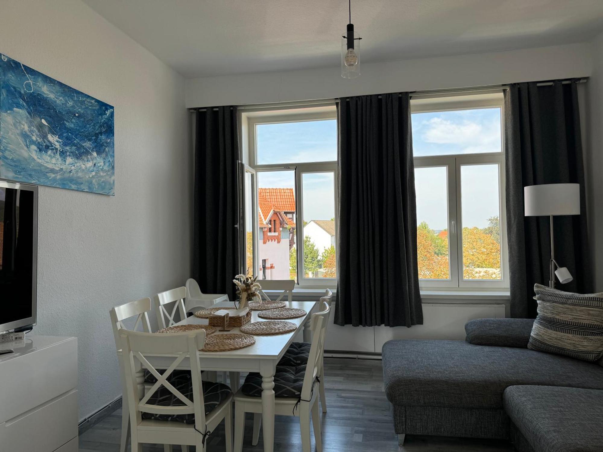 Moderne 4 Zimmer Apartment Mit Bergblick Stadtzentrum Contactless Check-In Gehrden  エクステリア 写真